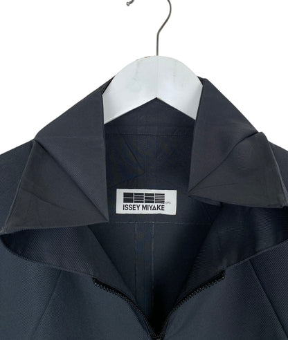 ISSEY MIYAKE